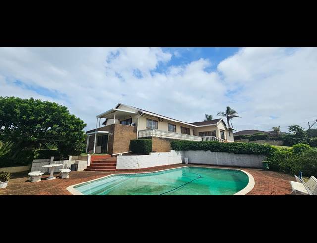 4 BEDROOM HOUSE FOR SALE IN MANABA BEACH